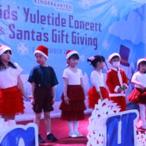 Kids-yuletide-5