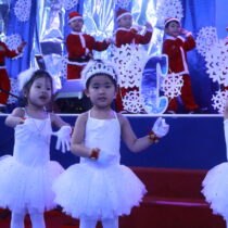 Kids-yuletide-9